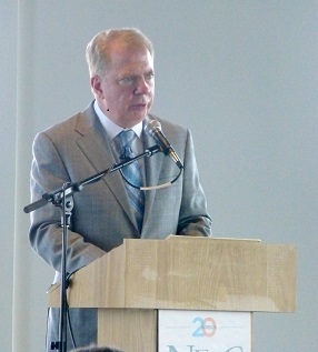 Mayor Murray speaking at NEEC event
